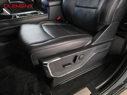 Certified 2023 Ford F450 Platinum w/ FX4 Off-Road Package image 29