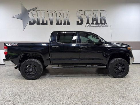 Used 2019 Toyota Tundra SR5 w/ SR5 Upgrade Package image 34