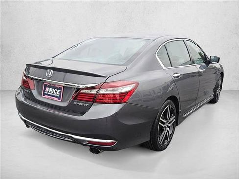 Used 2017 Honda Accord Sport image 5