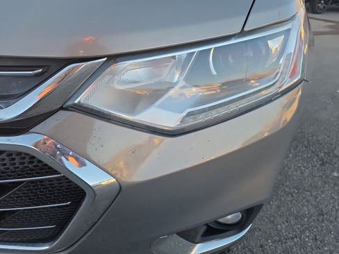 Used 2019 Chevrolet Traverse LT image 9