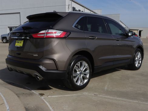 Used 2019 Ford Edge Titanium w/ Cargo Accessory Package image 34