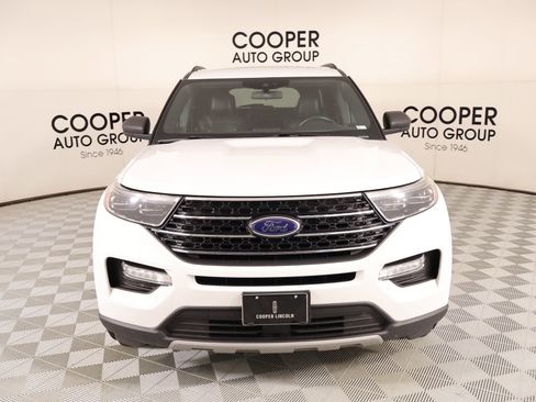 Used 2020 Ford Explorer XLT w/ Equipment Group 202A RWD image 9
