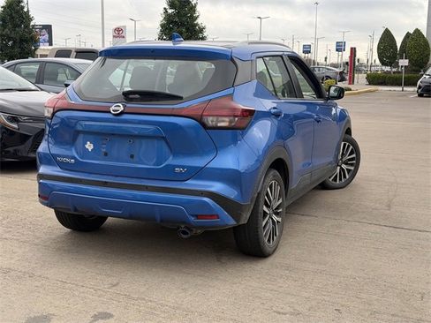 Used 2021 Nissan Kicks SV image 5