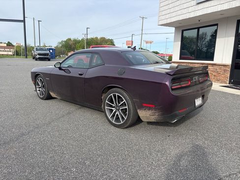 Used 2022 Dodge Challenger R/T w/ Plus Package image 6