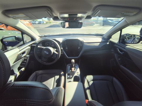 Used 2025 Subaru Crosstrek 2.5i Limited w/ Crosstrek Mirror Package image 20