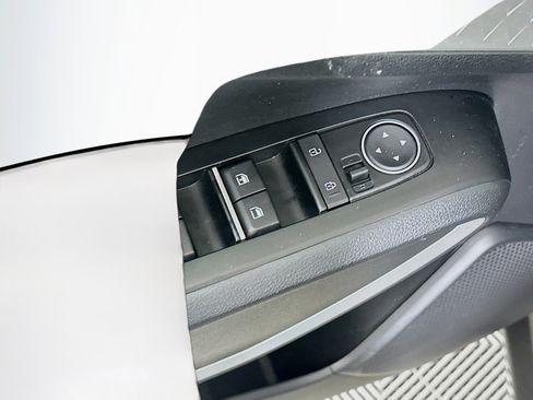 Used 2025 Kia Soul LX w/ LX Technology Package FWD image 15