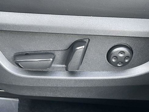 Used 2025 INFINITI QX50 Sport AWD/4WD image 16