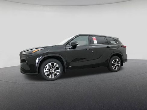 New 2026 Toyota Highlander XLE AWD/4WD image 18