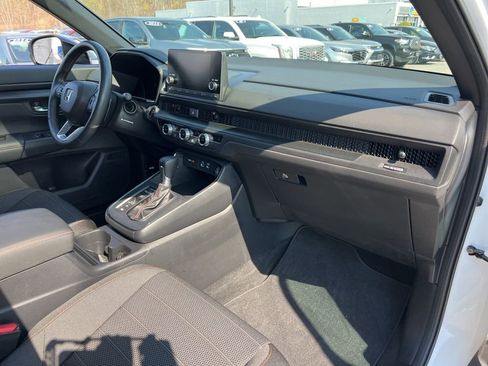 Used 2025 Honda CR-V Sport image 27