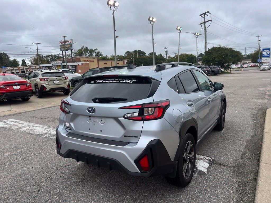 Used 2026 Subaru Crosstrek 2.5i Premium AWD/4WD image 4