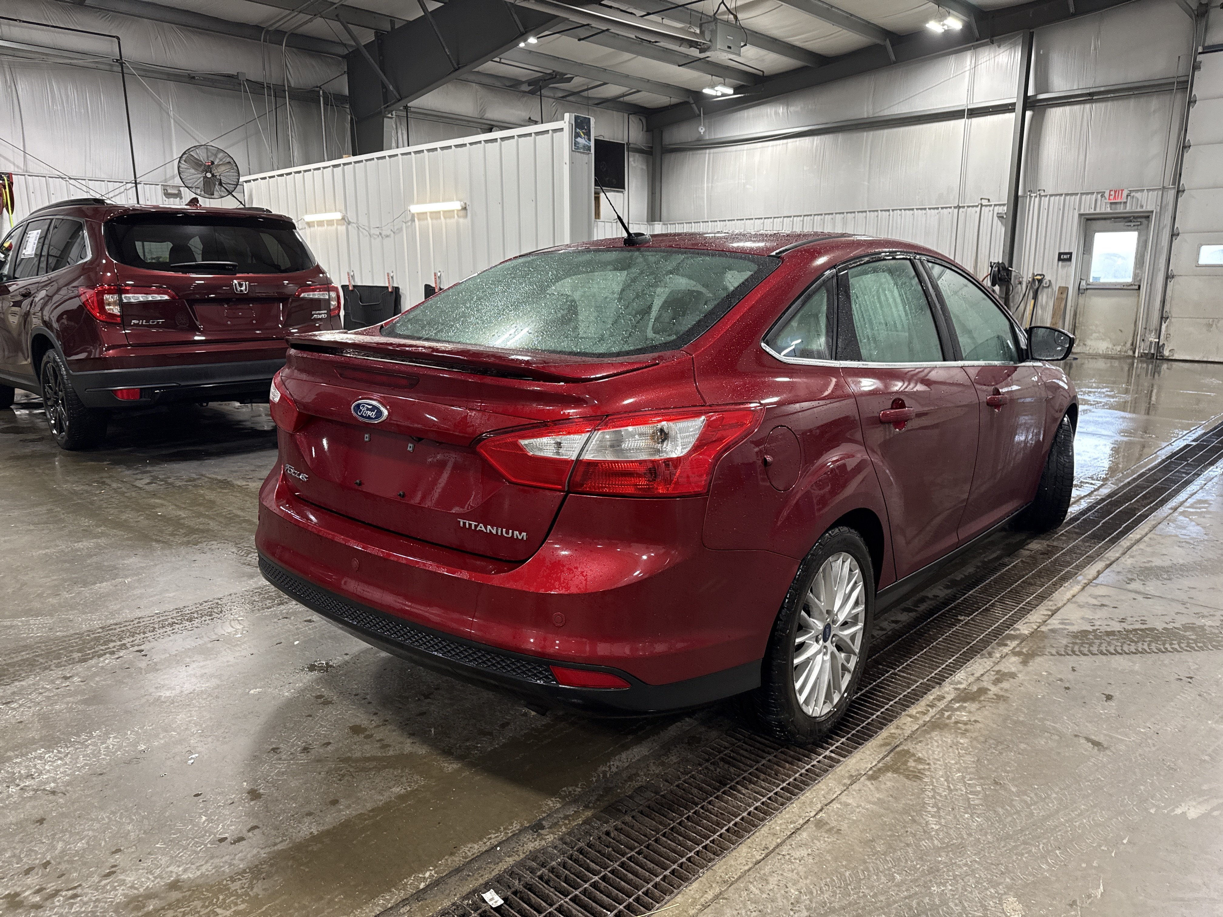 Used 2013 Ford Focus Titanium FWD image 3