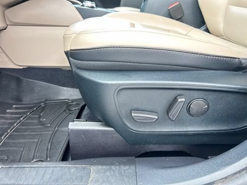 Used 2020 Ford Escape SEL FWD image 30