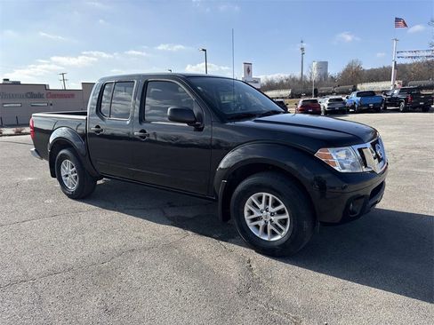 Used 2019 Nissan Frontier SV w/ Value Truck Package image 7