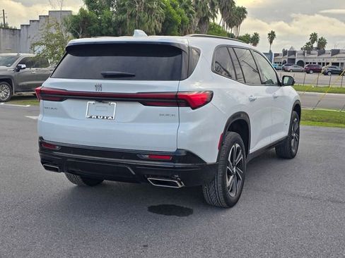 New 2026 Buick Enclave Sport Touring w/ LPO, Floor Liner Package image 5