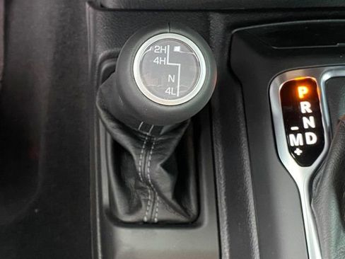 New 2025 Jeep Gladiator Sport image 20