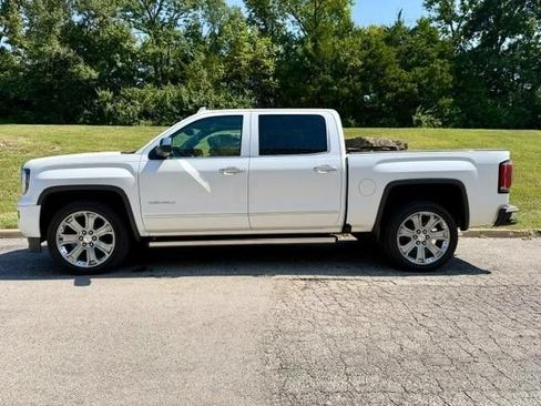 Used 2018 GMC Sierra 1500 Denali w/ Denali Ultimate Package AWD/4WD image 6