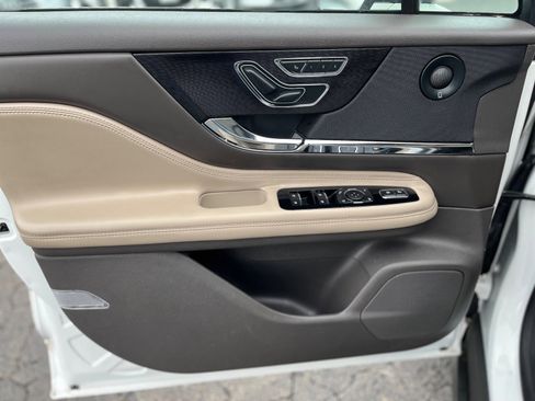 Used 2020 Lincoln Corsair Reserve w/ Equipment Group 201A image 19