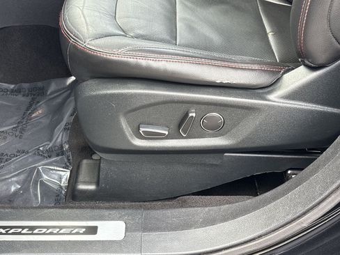 Used 2018 Ford Explorer Sport w/ Equipment Group 401A AWD/4WD image 14