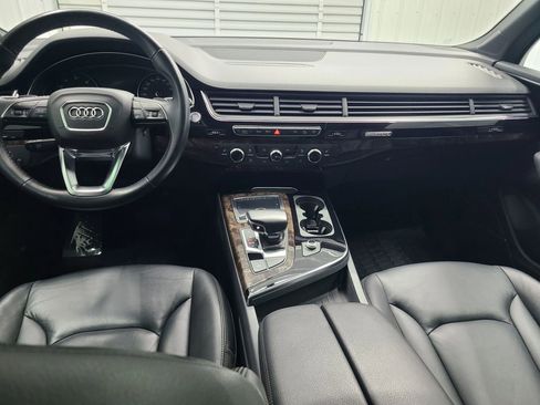 Used 2018 Audi Q7 3.0T Premium Plus w/ Premium Plus Package image 2