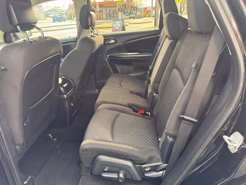 Used 2015 Dodge Journey SXT w/ Flexible Seating Group image 15