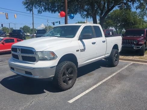 Used 2013 RAM 1500 Classic SLT w/ Premium Display Pkg AWD/4WD image 2