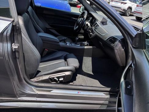 Used 2018 BMW M2 RWD image 19