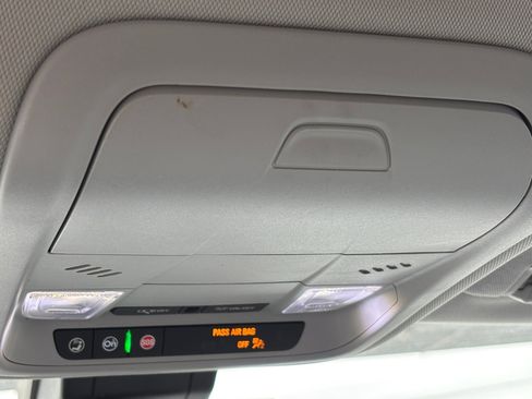 Used 2020 GMC Terrain SLE image 7