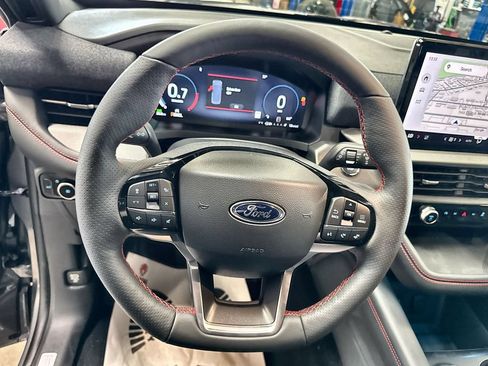 New 2026 Ford Explorer ST-Line w/ ST-Line Street Pack RWD image 17