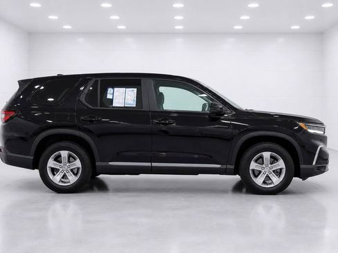 Used 2023 Honda Pilot EX-L image 6