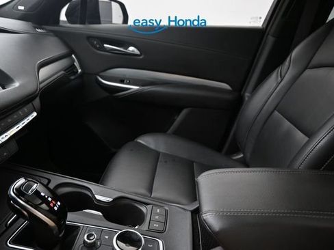 Used 2023 Cadillac XT4 Premium Luxury w/ Enhanced Visibility Package FWD image 12