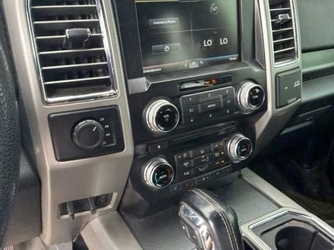 Used 2015 Ford F150 Lariat w/ Equipment Group 501A Mid AWD/4WD image 18