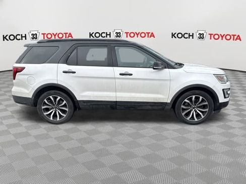 Used 2017 Ford Explorer Sport w/ Equipment Group 401A image 9