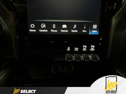 Used 2023 RAM 1500 Laramie AWD/4WD image 13