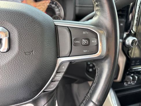 Used 2024 RAM 3500 Laramie AWD/4WD image 17