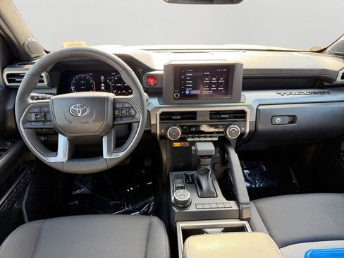 Used 2025 Toyota Tacoma TRD Off-Road w/ TRD Off Road Upgrade Package image 16