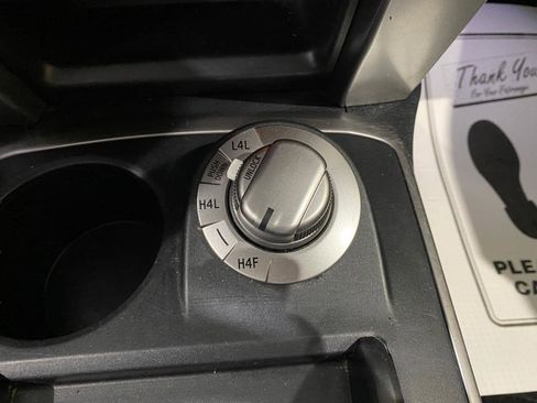 Used 2016 Toyota 4Runner Limited AWD/4WD image 17