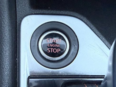 Certified 2023 Nissan Sentra SR image 31