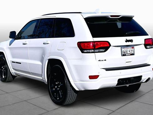 Used 2021 Jeep Grand Cherokee Laredo X image 11