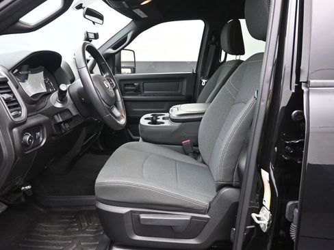 Used 2023 RAM 2500 Tradesman AWD/4WD image 21