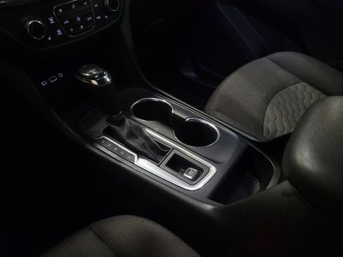 Used 2019 Chevrolet Equinox LT FWD image 26