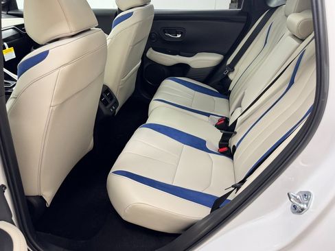 Used 2025 Acura ADX A-Spec image 35