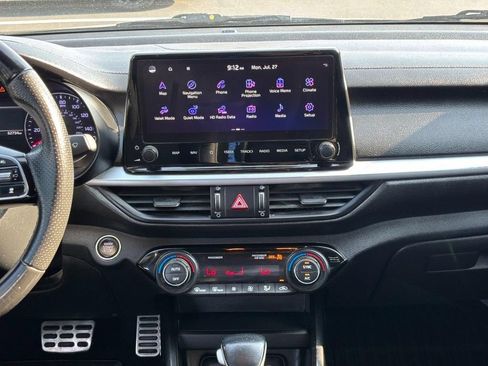 Used 2023 Kia Forte GT-Line w/ GT-Line Technology Package FWD image 13