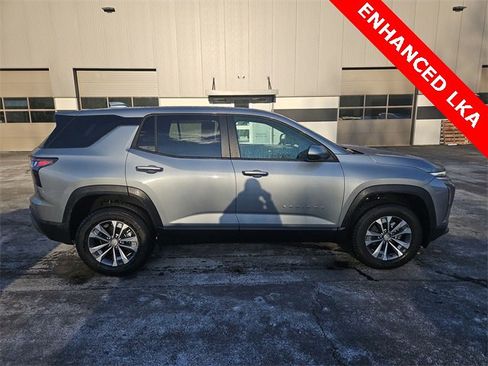 Used 2026 Chevrolet Equinox LT image 5