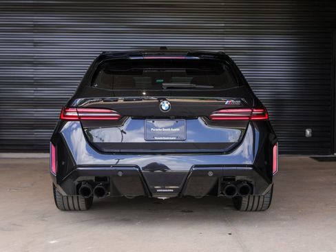 Used 2026 BMW M5 Touring AWD/4WD image 6