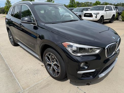 Used 2017 BMW X1 sDrive28i FWD image 3