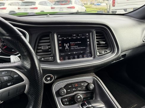 Used 2017 Dodge Challenger GT w/ Driver Convenience Group image 20