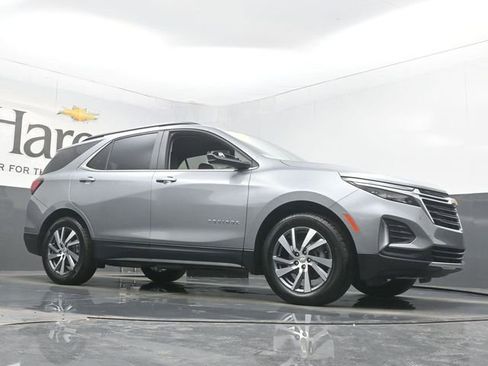 Used 2024 Chevrolet Equinox LT image 2