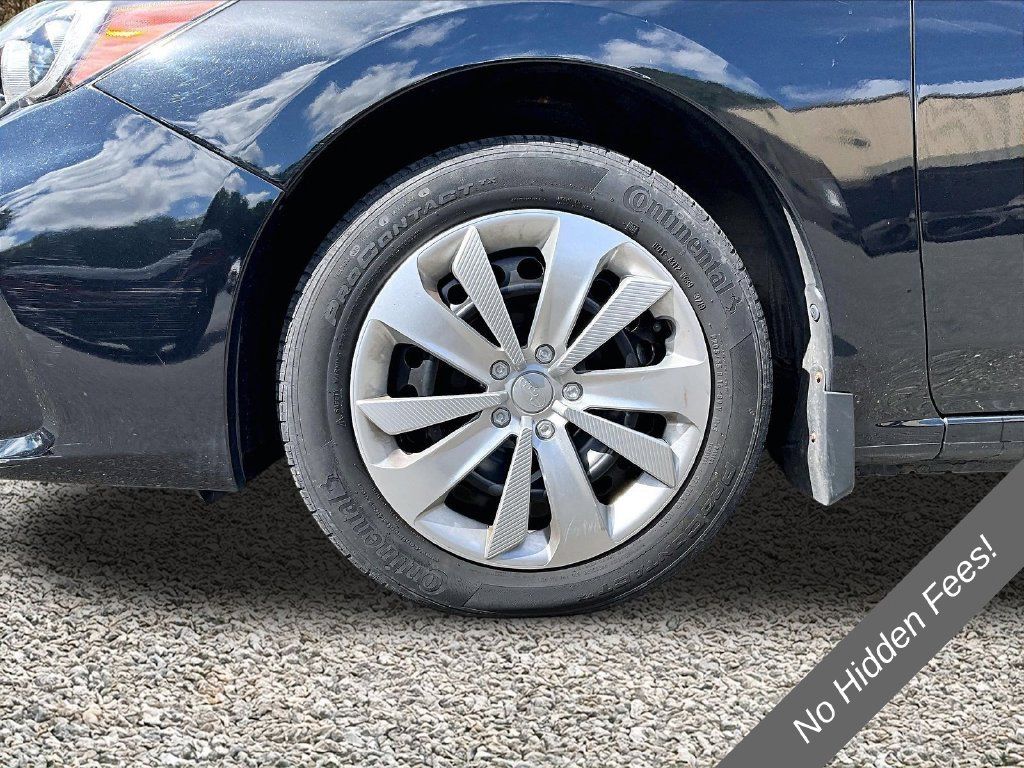 Used 2017 Subaru Impreza 2.0i Premium AWD/4WD image 7