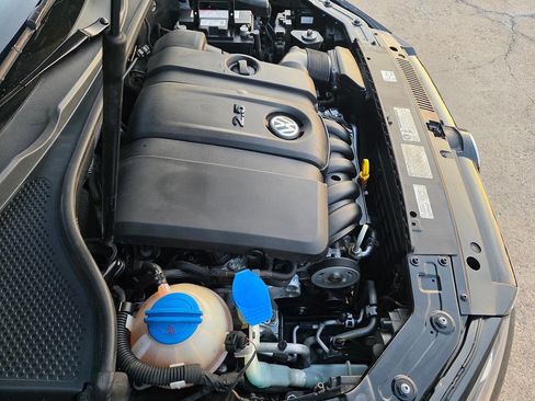 Used 2013 Volkswagen Passat 2.5 SE image 42