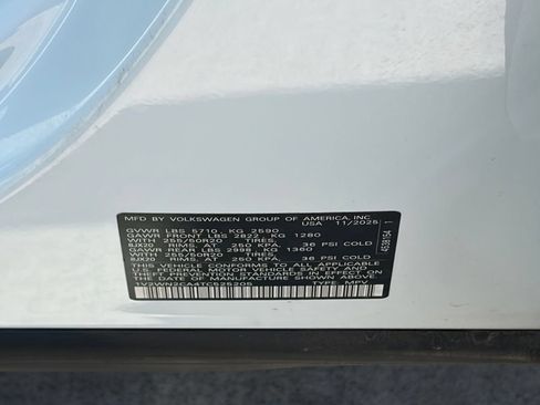 Used 2026 Volkswagen Atlas SE FWD image 13